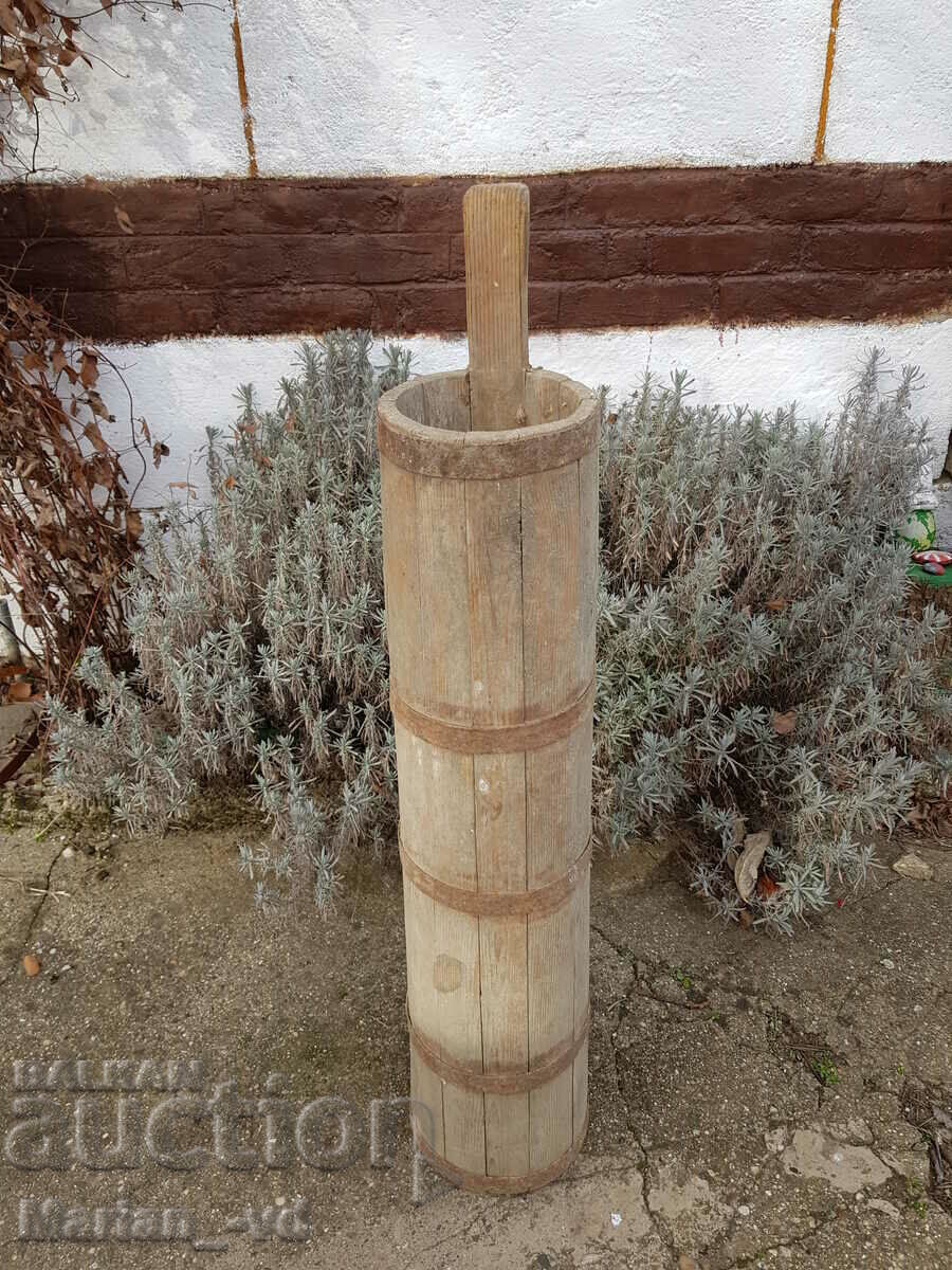 Auction Old wooden butter churn Auction Old wooden butter churn