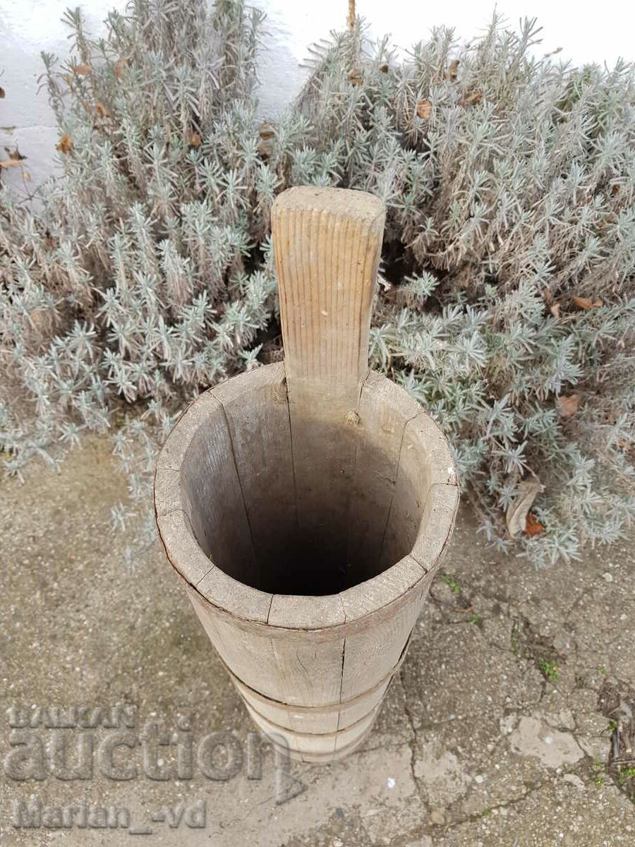 Old wooden butter churn - 5 Old wooden butter churn - 5