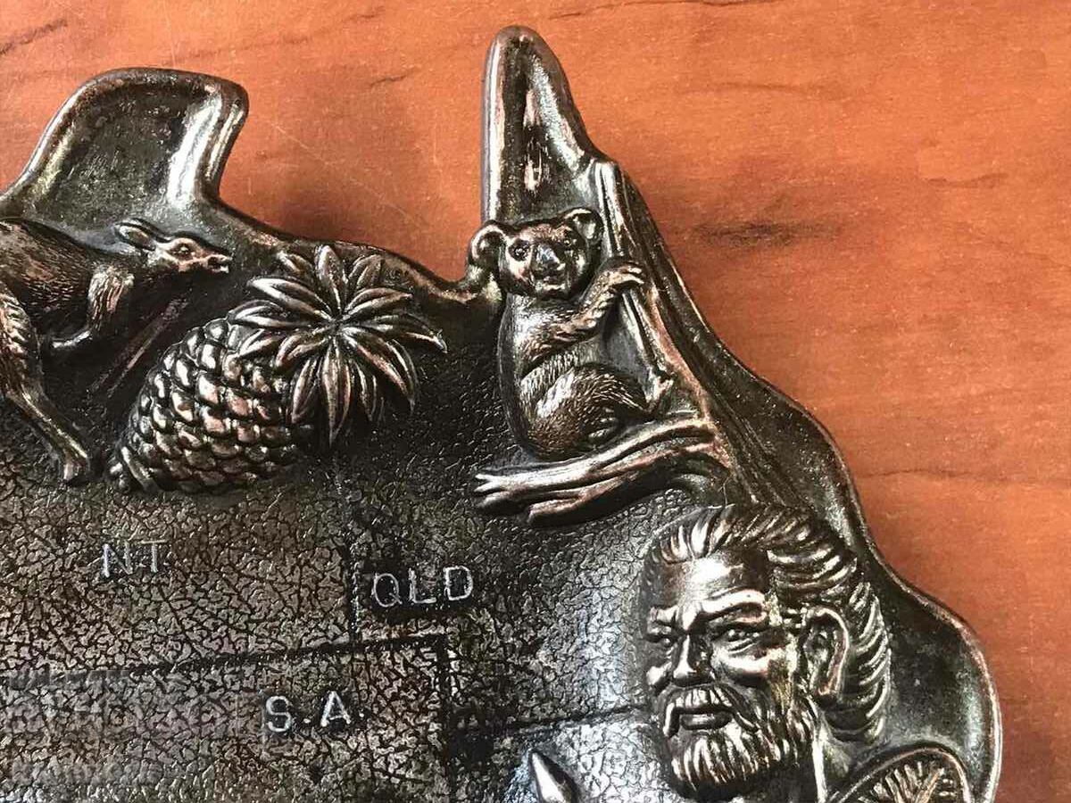 Auction  ASHTRAY BRASS BRONZE WITH LIGHTER SOCKET