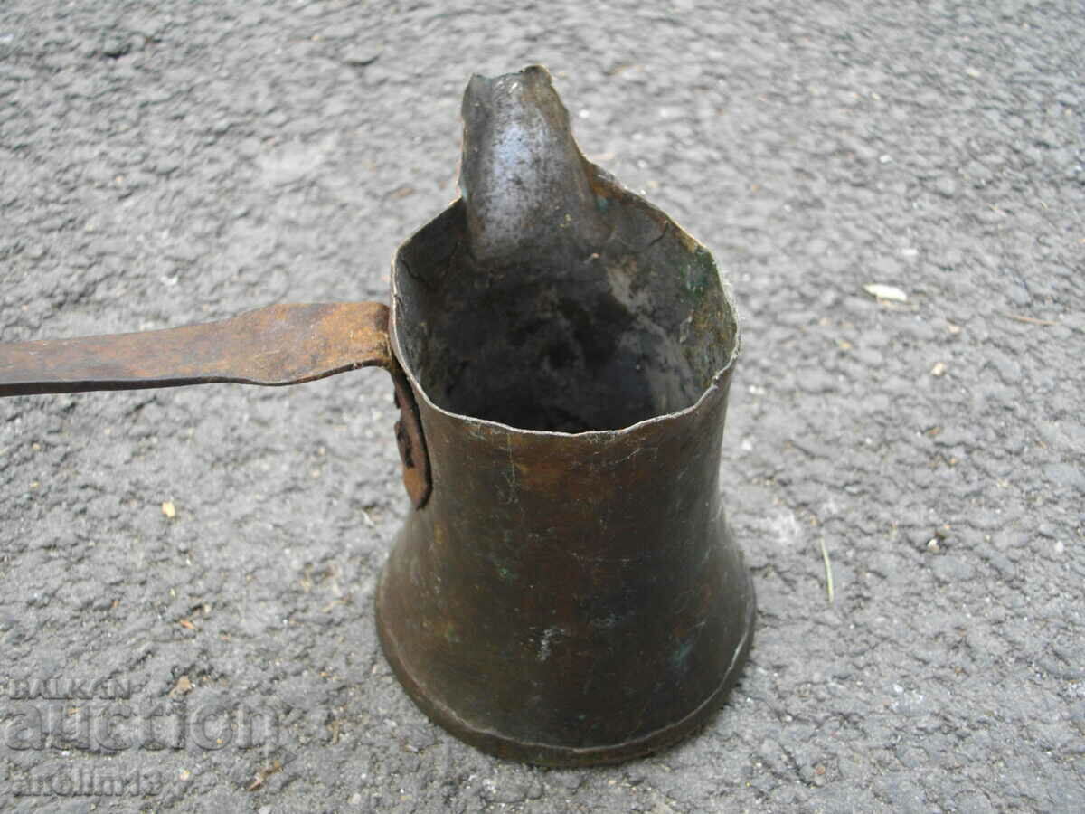 Delivery of AUTHENTIC COPPER COFFEE POT COFFEE SAND Delivery of AUTHENTIC COPPER COFFEE POT COFFEE SAND