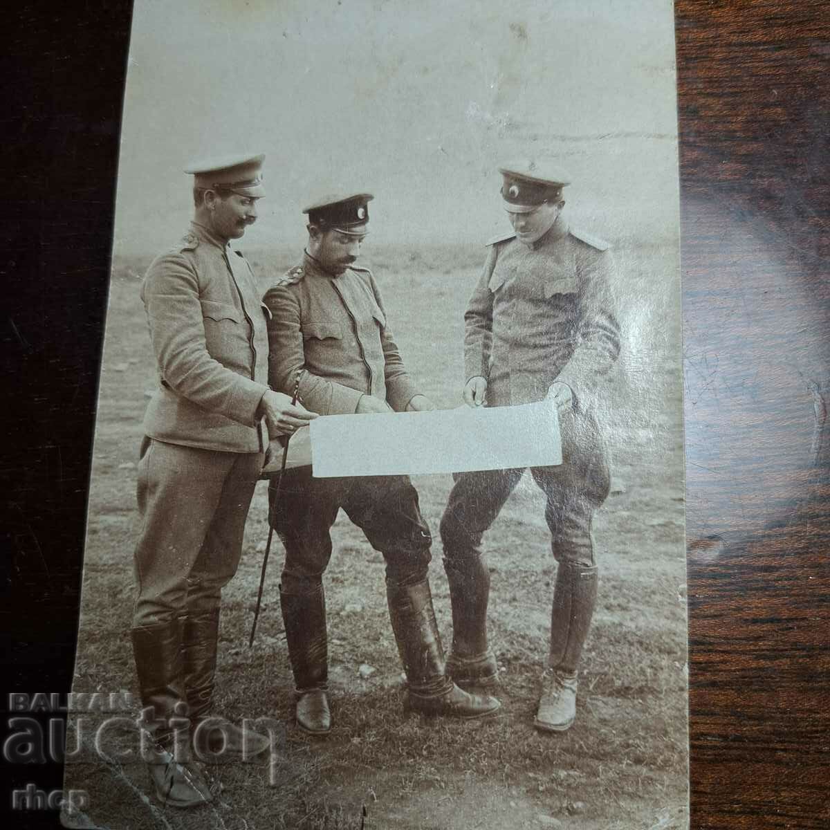 Officers with card WWI old military photo
