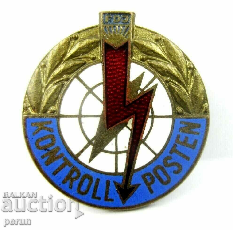 Delivery of DDR-GDR-Youth checkpoint-Social propaganda-Email Delivery of DDR-GDR-Youth checkpoint-Social propaganda-Email