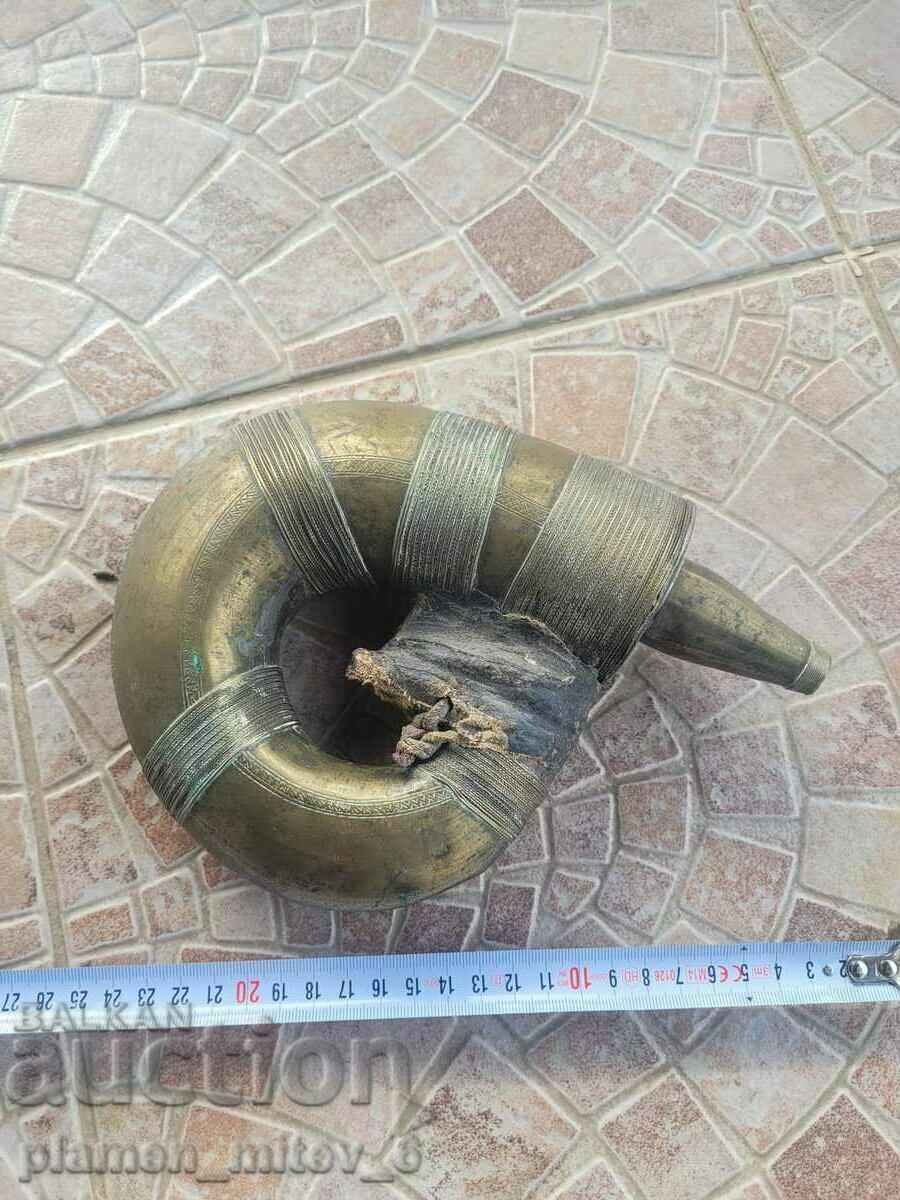 Rifle, flintlock, evzi, shears, boiler, powder keg Rifle, flintlock, evzi, shears, boiler, powder keg