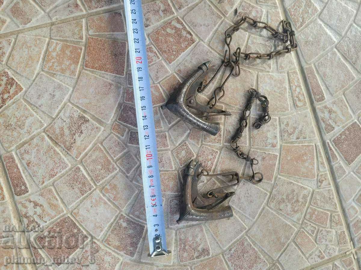 Rifle, flintlock, evzi, shears, boiler, powder keg Rifle, flintlock, evzi, shears, boiler, powder keg