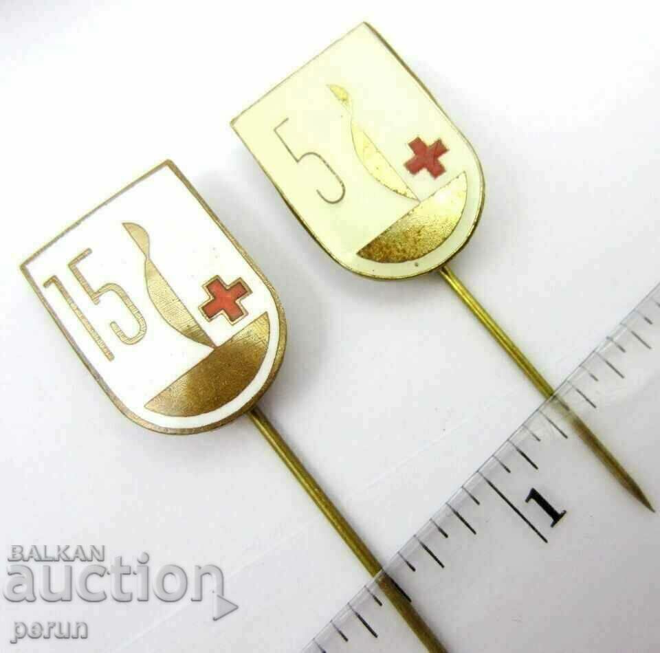 Auction  Red Cross-5 and 15 times Blood Donor-Lot 2 badges