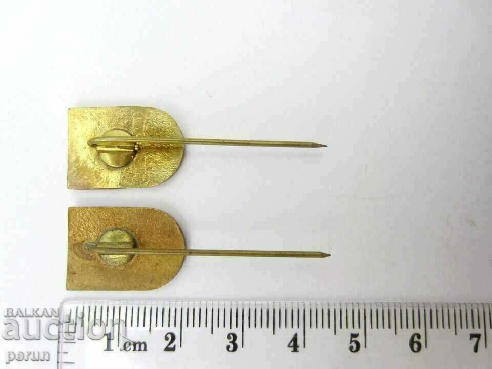 Delivery of Red Cross-5 and 15 times Blood Donor-Lot 2 badges