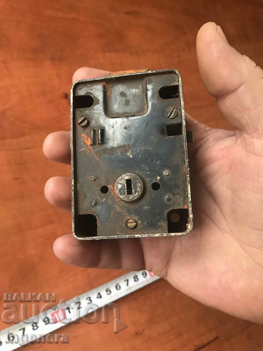 LATCH LOCKING ANTIQUE MECHANISM - 7