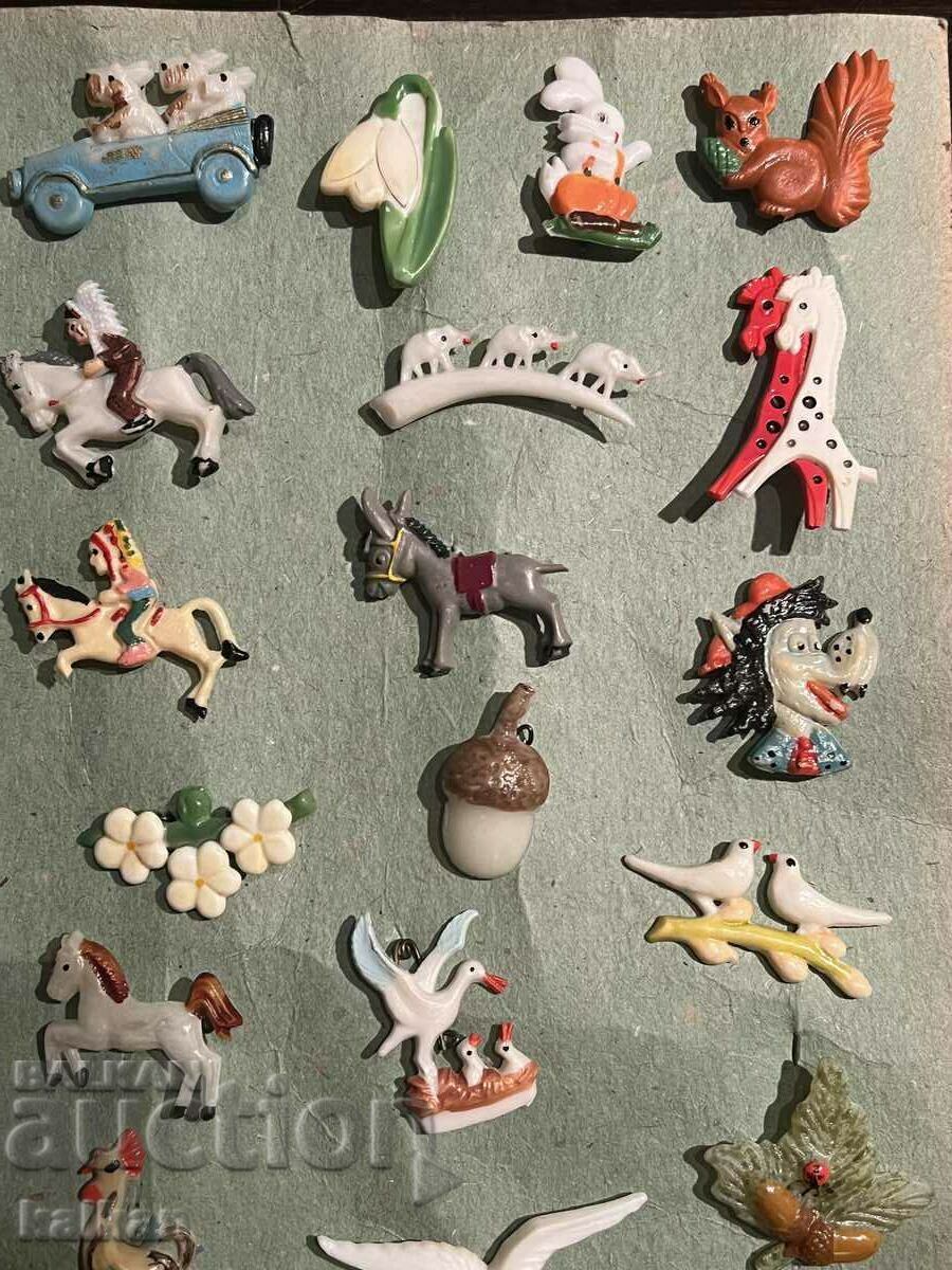 Auction Collection of old martenitsi lot 27 pieces Auction Collection of old martenitsi lot 27 pieces