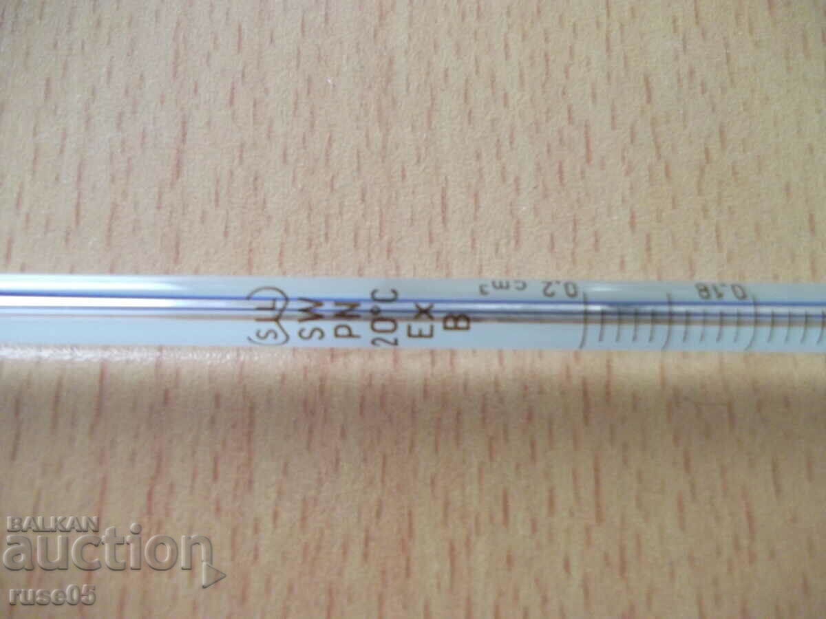 Graduated glass transfer pipette - 1 - 5 Graduated glass transfer pipette - 1 - 5