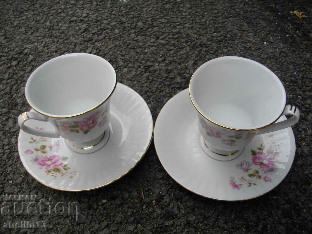 PORCELAIN CUPS WITH SAUCERS FOR TEA OR COFFEE BUNDLE NEW MARKET with price 45.00 BGN | € 23.01 PORCELAIN CUPS WITH SAUCERS FOR TEA OR COFFEE BUNDLE NEW MARKET with price 45.00 BGN | € 23.01