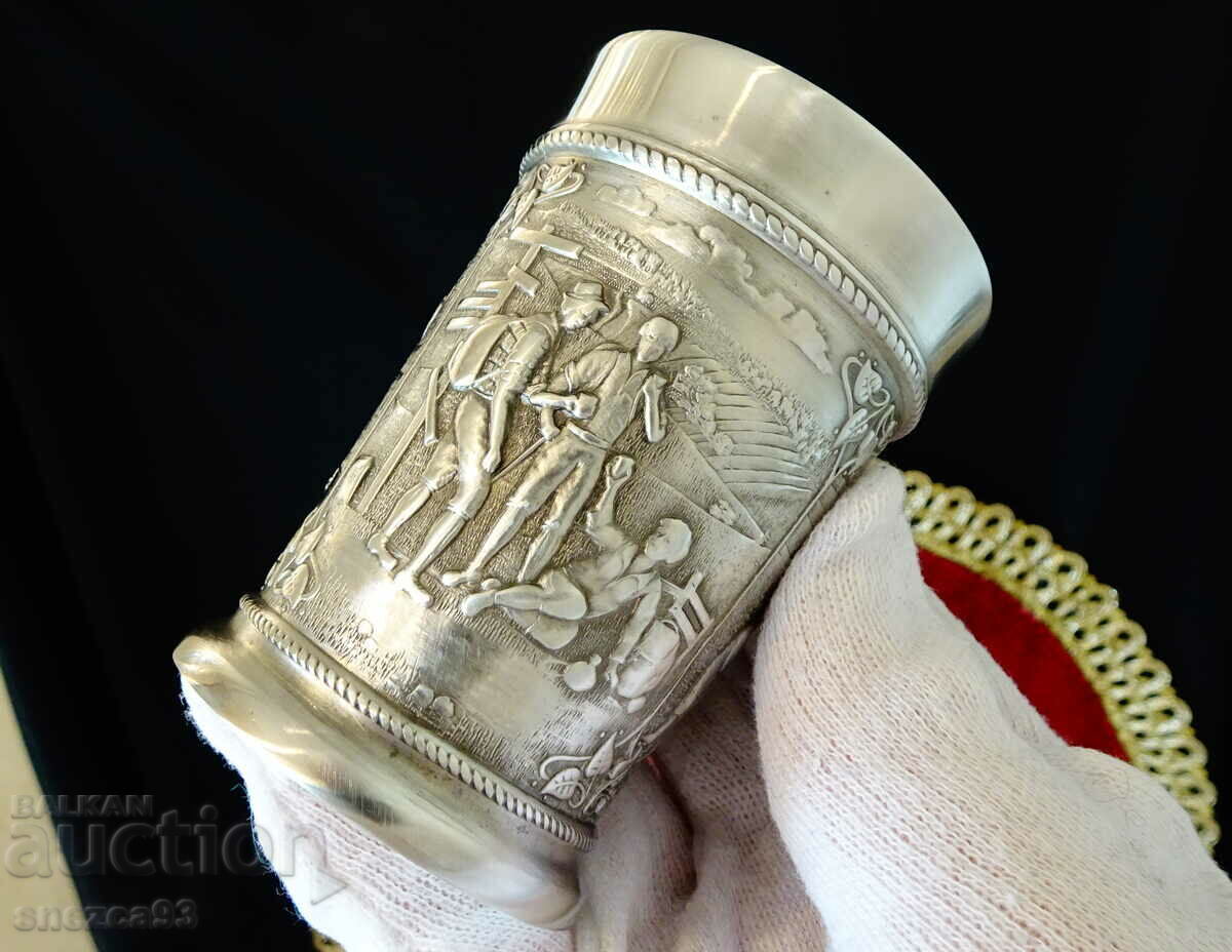 Tin wine cup, paintings Camping, picnic with price 46.00 BGN | € 23.52 Tin wine cup, paintings Camping, picnic with price 46.00 BGN | € 23.52