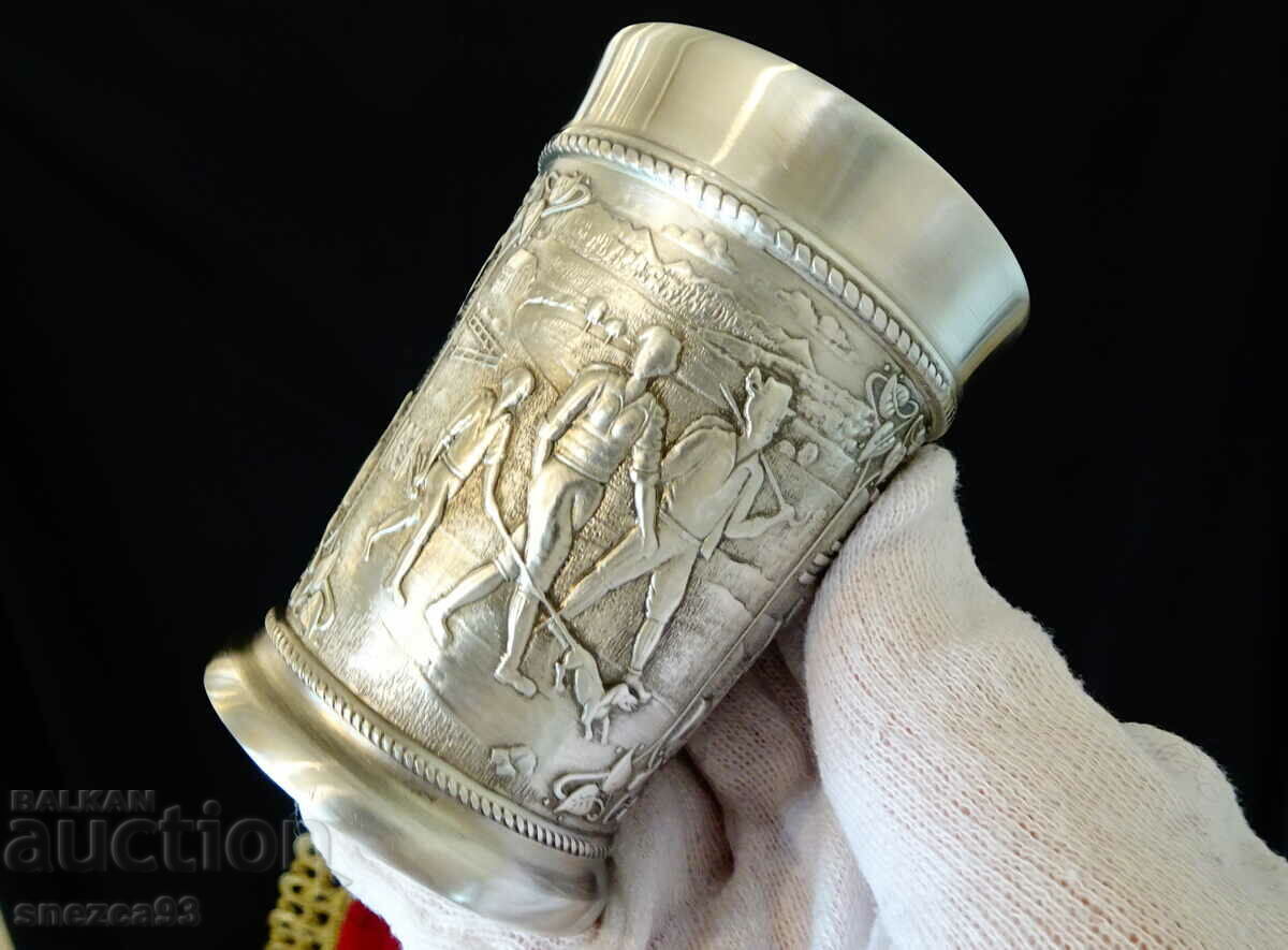 Auction Tin wine cup, paintings Camping, picnic Auction Tin wine cup, paintings Camping, picnic