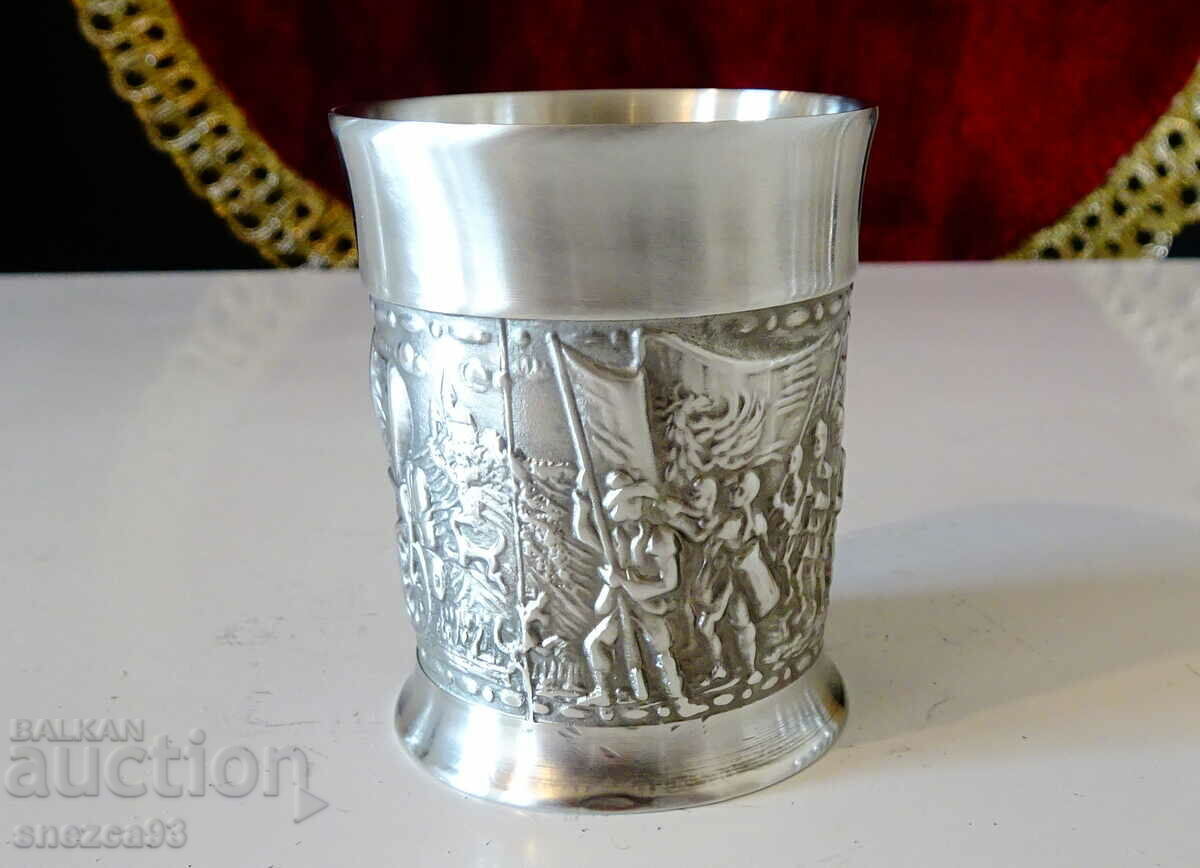 Ceașcă de cositor pentru rachiu, Călăreți, Cavaleri - 5 Ceașcă de cositor pentru rachiu, Călăreți, Cavaleri - 5