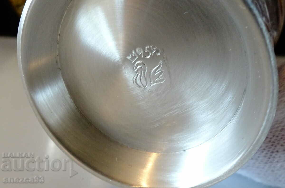 Ceașcă de cositor pentru rachiu, Călăreți, Cavaleri - 7 Ceașcă de cositor pentru rachiu, Călăreți, Cavaleri - 7