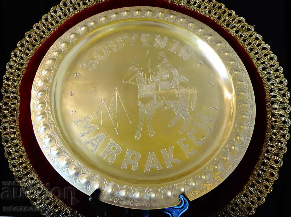 Bronze tray from Marrakech with a horseman with price 29.00 BGN | € 14.83 Bronze tray from Marrakech with a horseman with price 29.00 BGN | € 14.83