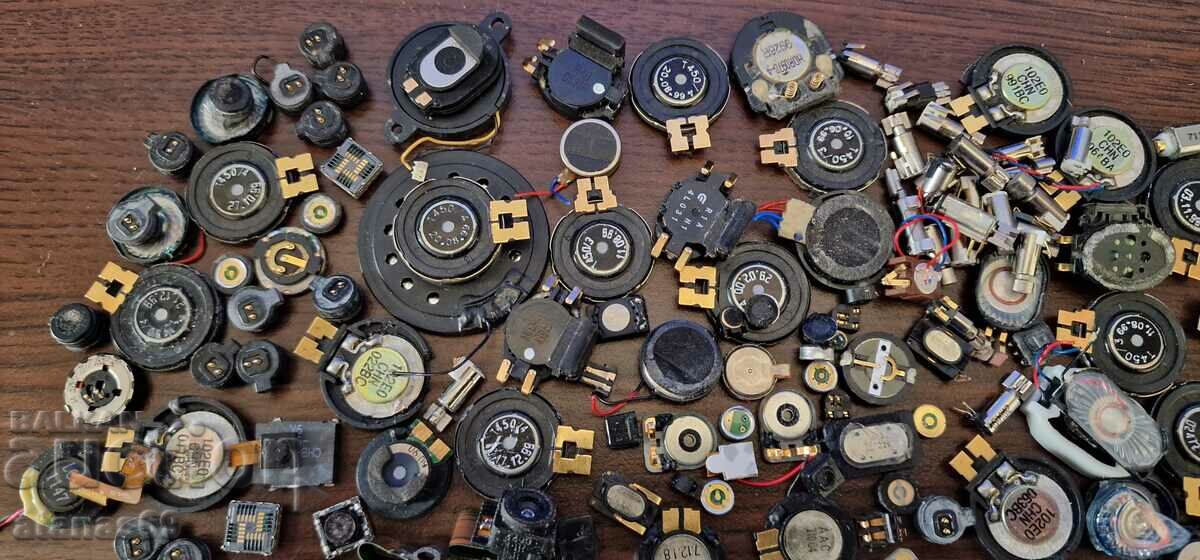 157 g electronic scrap #76 with price 49.99 BGN | € 25.56 157 g electronic scrap #76 with price 49.99 BGN | € 25.56