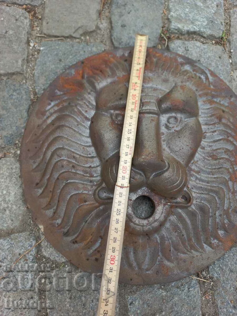 CAST IRON FOUNTAIN CAST IRON LION with price 450.00 BGN | € 230.08 CAST IRON FOUNTAIN CAST IRON LION with price 450.00 BGN | € 230.08
