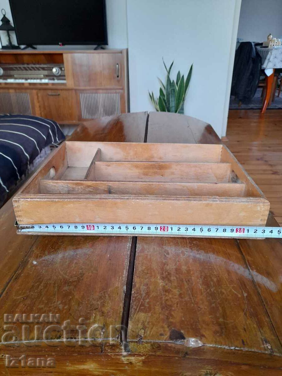 Παράδοση Κουτί για μαγειρικά σκεύη Παράδοση Κουτί για μαγειρικά σκεύη