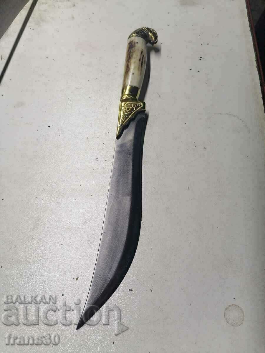 Eagle knife