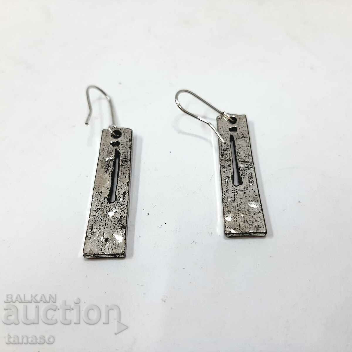 Delivery of Dangling earrings, colorful(10.2) Delivery of Dangling earrings, colorful(10.2)