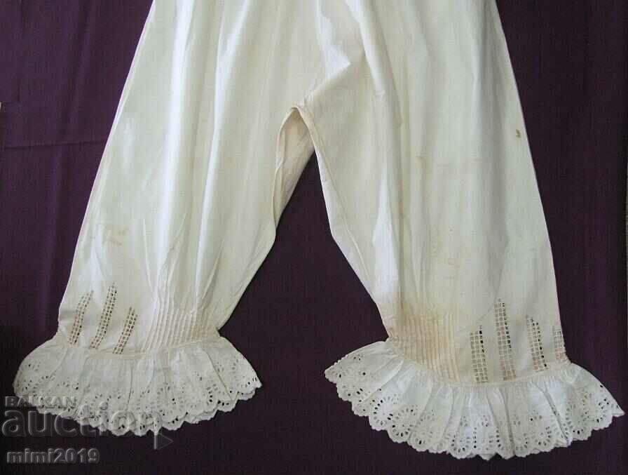 Delivery of 19th Century Lingerie, Cotton Briefs Victorian Style Delivery of 19th Century Lingerie, Cotton Briefs Victorian Style