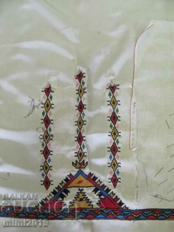 19th Century Folk Art Motifs Hand Embroidery - 5 19th Century Folk Art Motifs Hand Embroidery - 5