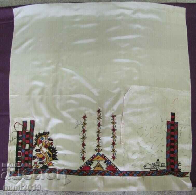 19th Century Folk Art Motifs Hand Embroidery - 7 19th Century Folk Art Motifs Hand Embroidery - 7