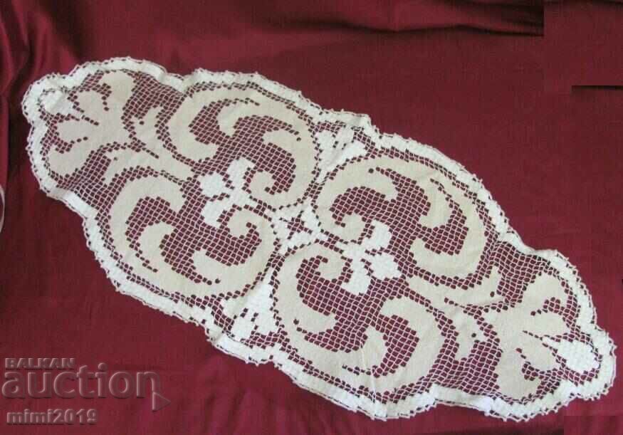 Delivery of 19th Century Hand-Knitted Tablecloth, Square Tablecloth Delivery of 19th Century Hand-Knitted Tablecloth, Square Tablecloth