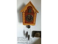 Beacon wall clock with cuckoo cuckoo 80s