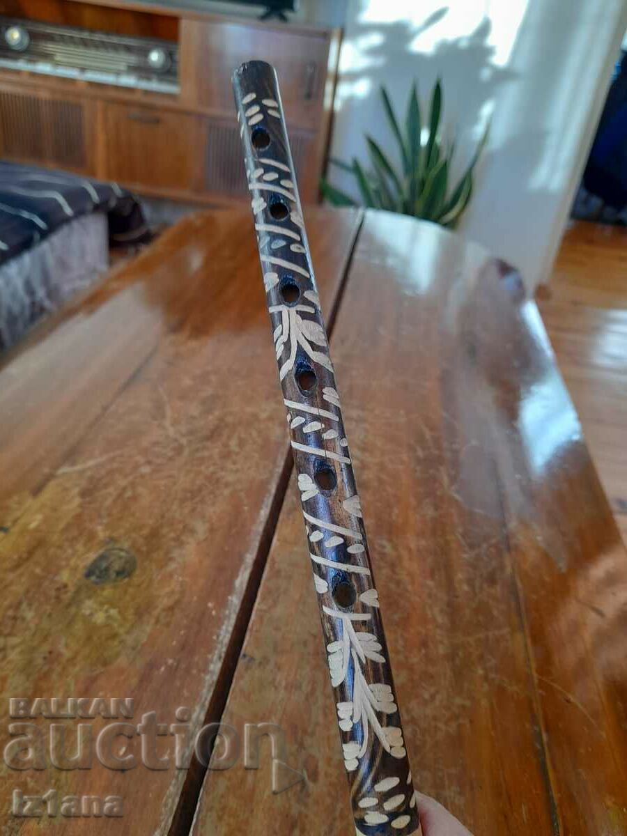 Auction  Old rascal, duduk, whistle