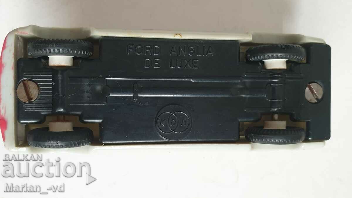 Delivery of Model car KDN Ford Anglia de Luxe 1:43 Delivery of Model car KDN Ford Anglia de Luxe 1:43