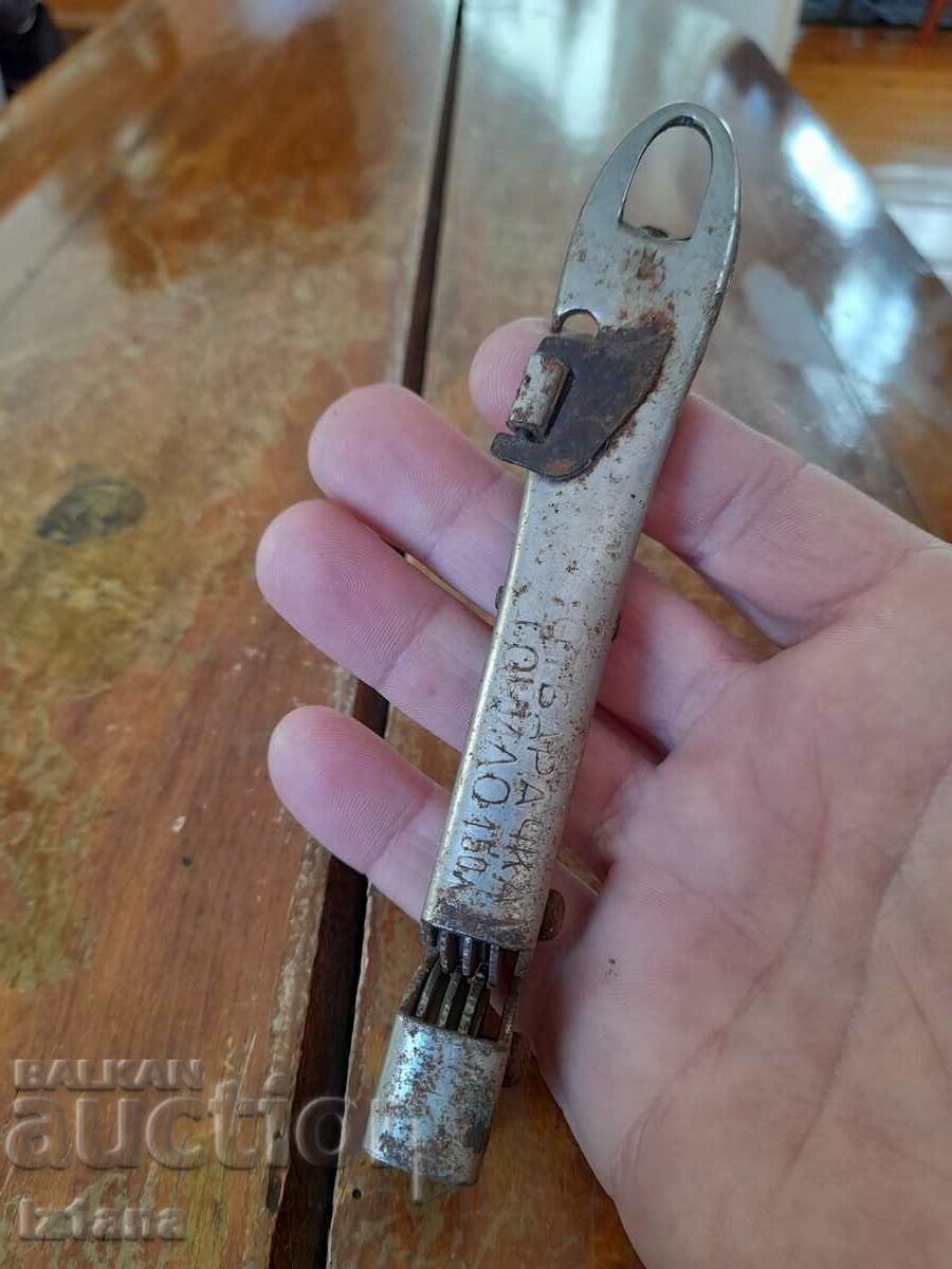 Old can opener, sharpener with price 6.00 BGN | € 3.07