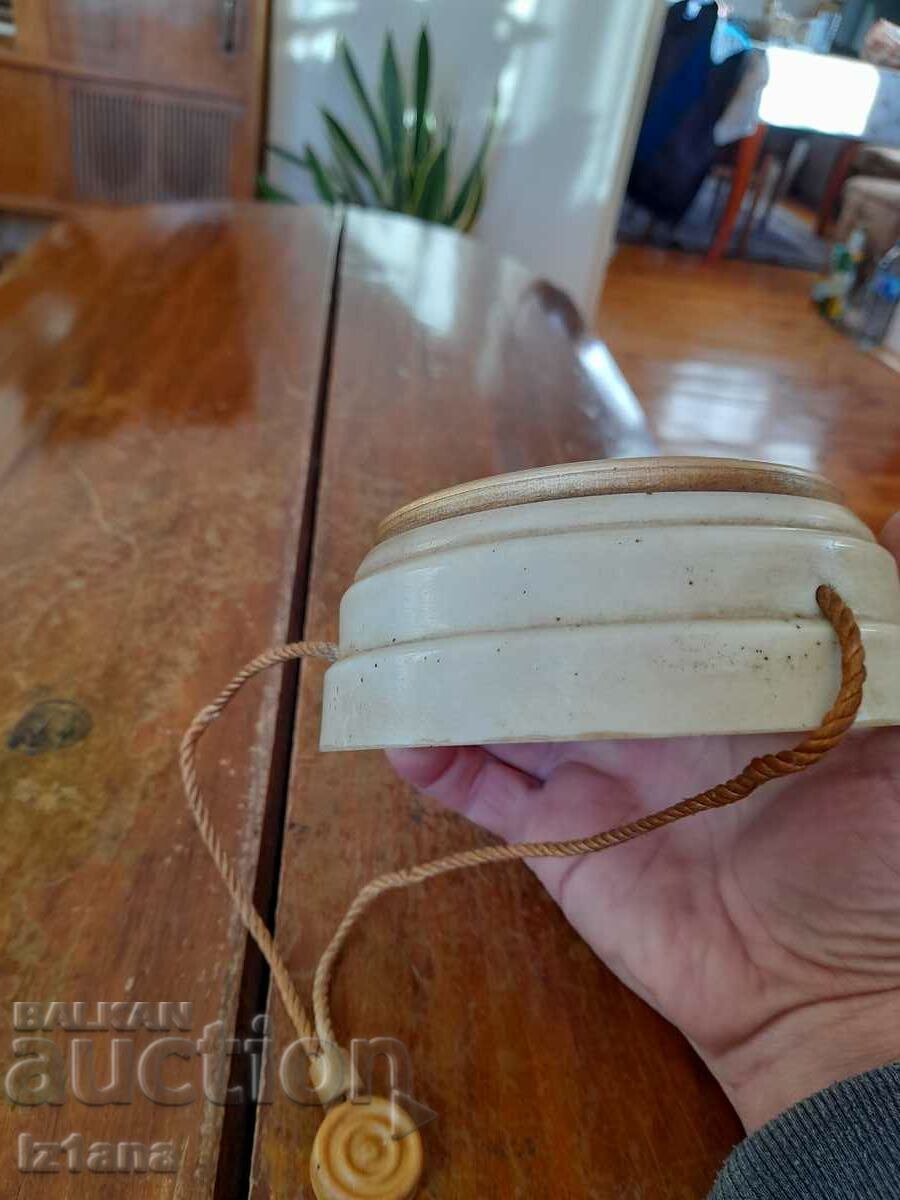 Livrarea Barometru vechi Livrarea Barometru vechi