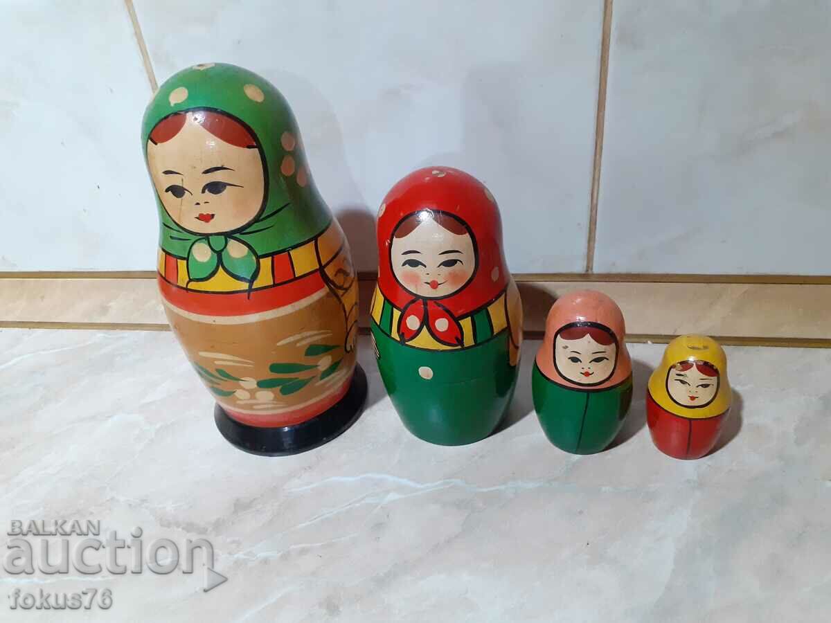Delivery of Old Russian matryoshka doll 4 pcs Delivery of Old Russian matryoshka doll 4 pcs