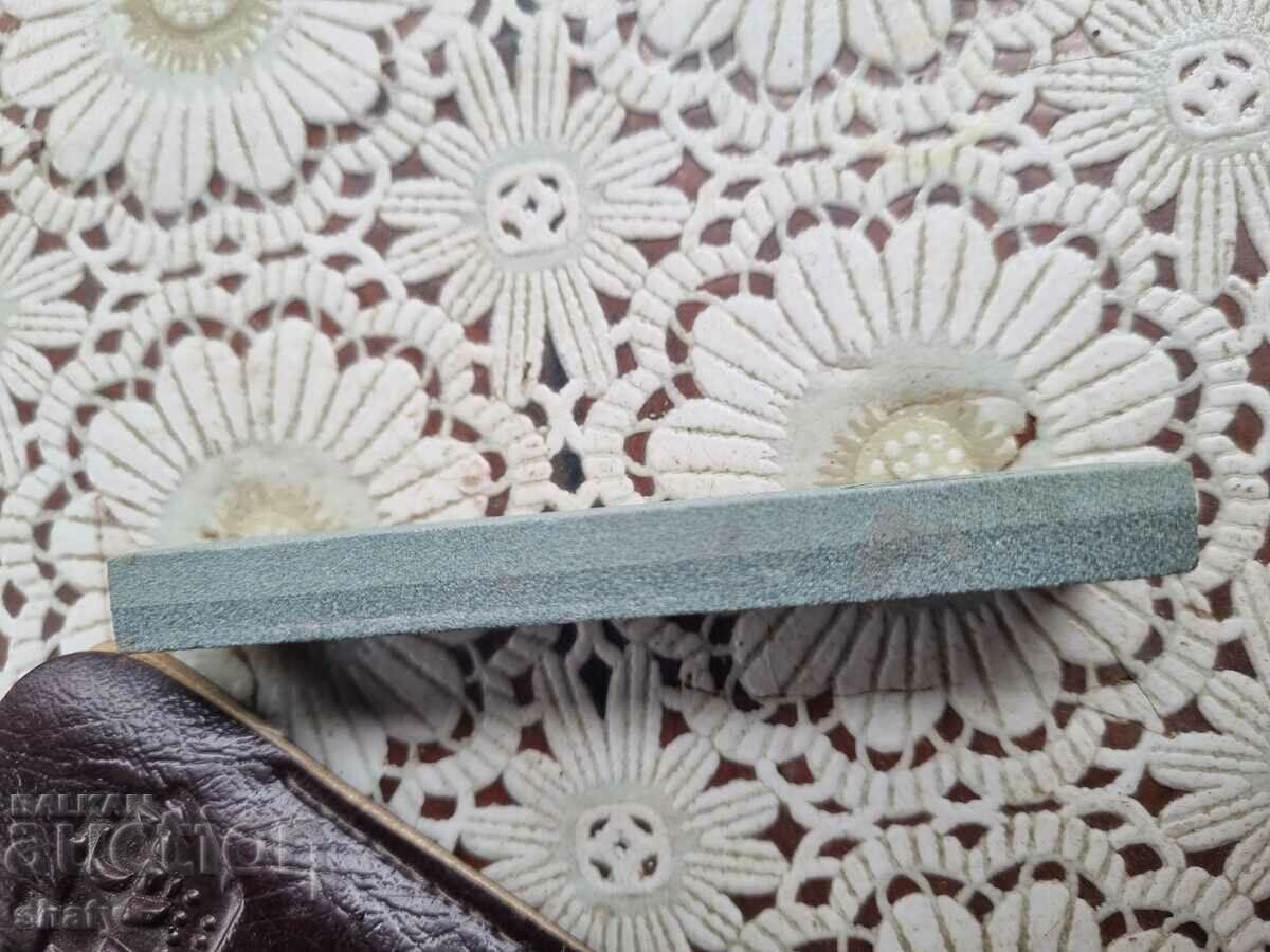 Delivery of Sharpener. Stone. Knife. Delivery of Sharpener. Stone. Knife.