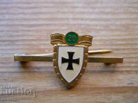 badge - Maltese cross