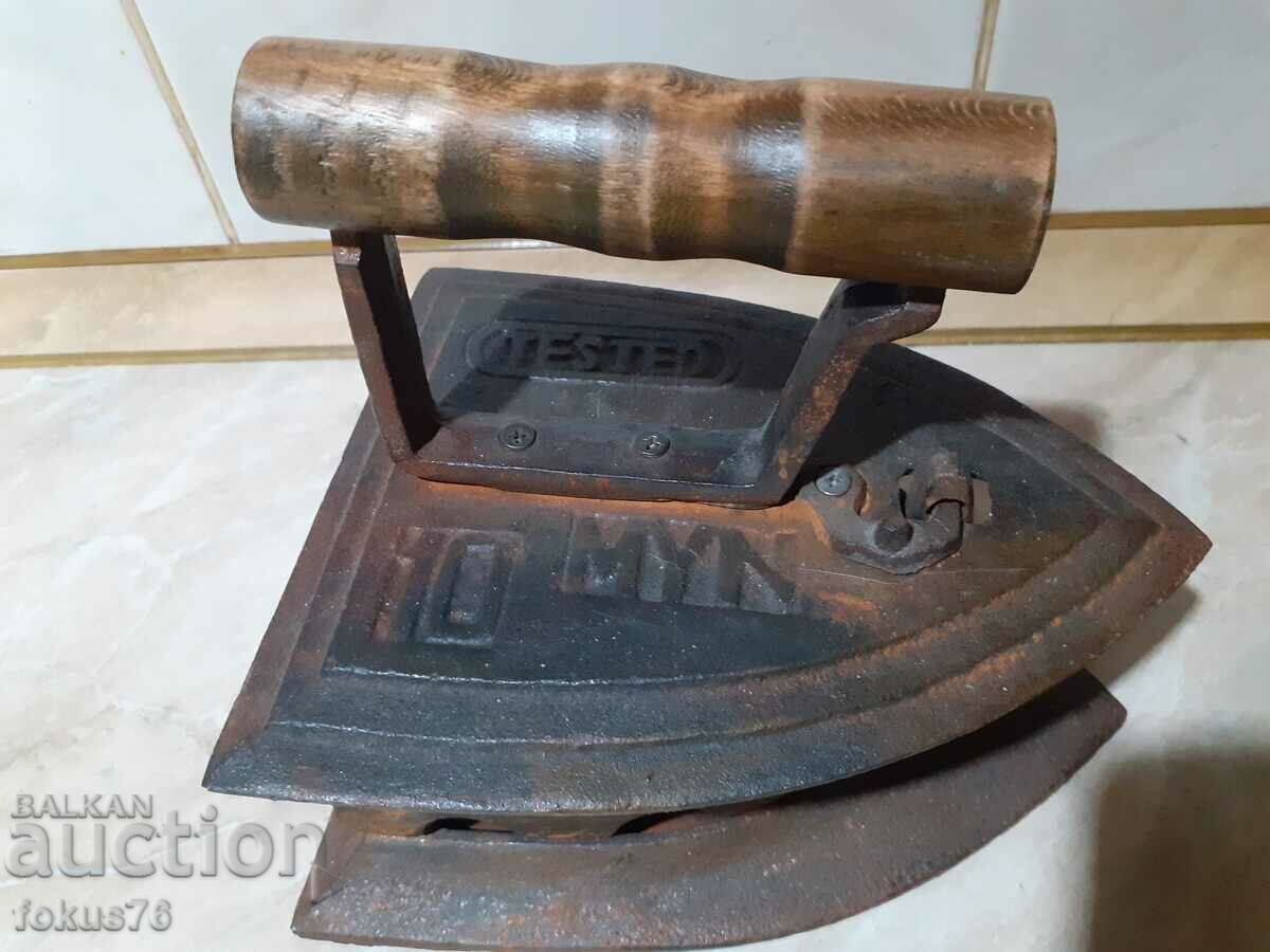 Auction Cruel old big red hot iron Auction Cruel old big red hot iron