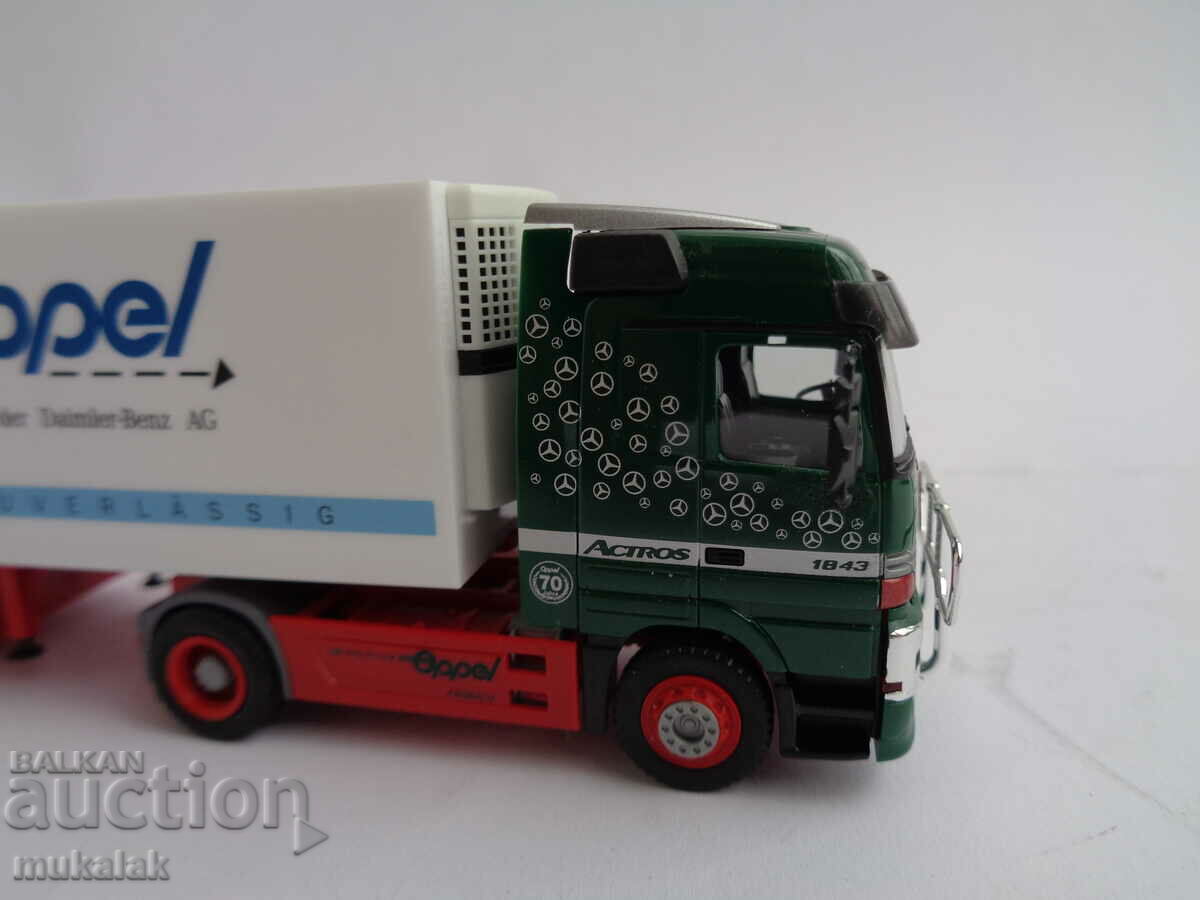 Delivery of HERPA H0 1/87 MERCEDES BENZ ACTROS TRACK MODEL TOY TRUCK Delivery of HERPA H0 1/87 MERCEDES BENZ ACTROS TRACK MODEL TOY TRUCK