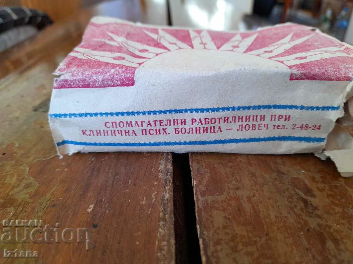 Παλιά ξύλινα μανταλάκια με τιμή 20.00 BGN | € 10.23 Παλιά ξύλινα μανταλάκια με τιμή 20.00 BGN | € 10.23