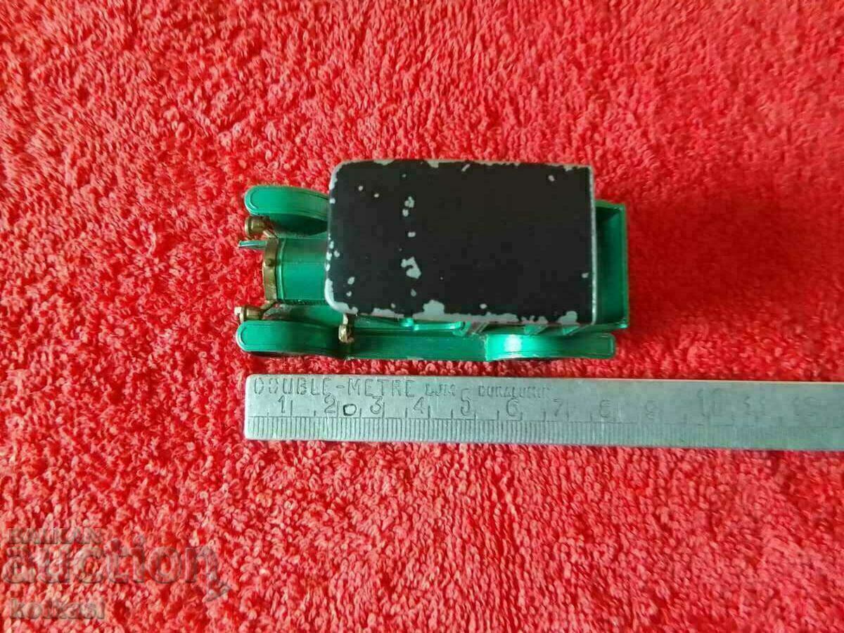 Old Metal Car MATCHBOX Yesteryear 1910 Benz Limouzine Old Metal Car MATCHBOX Yesteryear 1910 Benz Limouzine