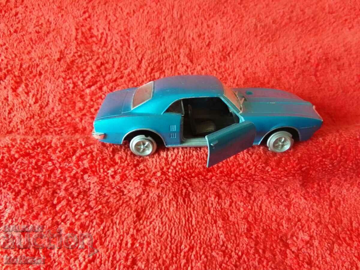 Delivery of Old Welli China 1967 Pontiac Firebird Metal Car Delivery of Old Welli China 1967 Pontiac Firebird Metal Car