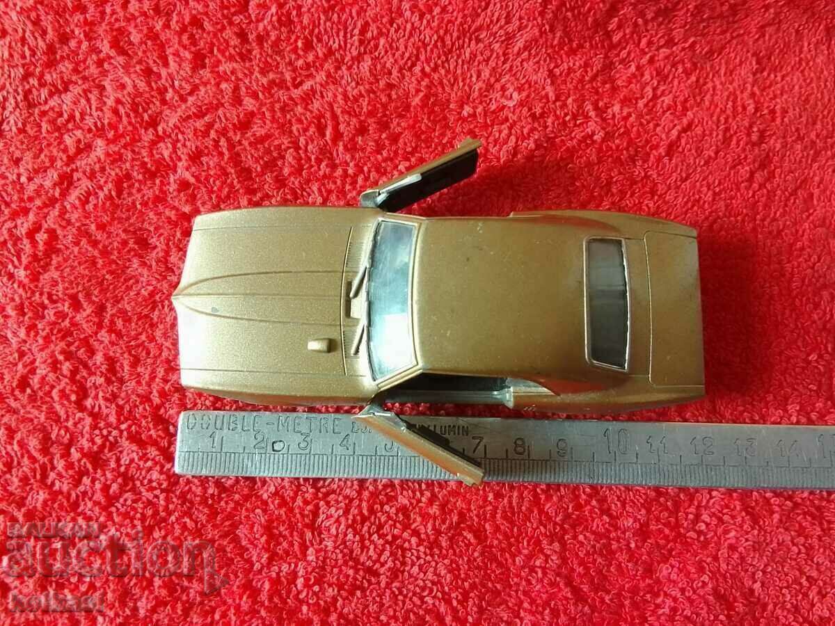 Old Welli China 1967 Pontiac Firebird Metal Car Old Welli China 1967 Pontiac Firebird Metal Car