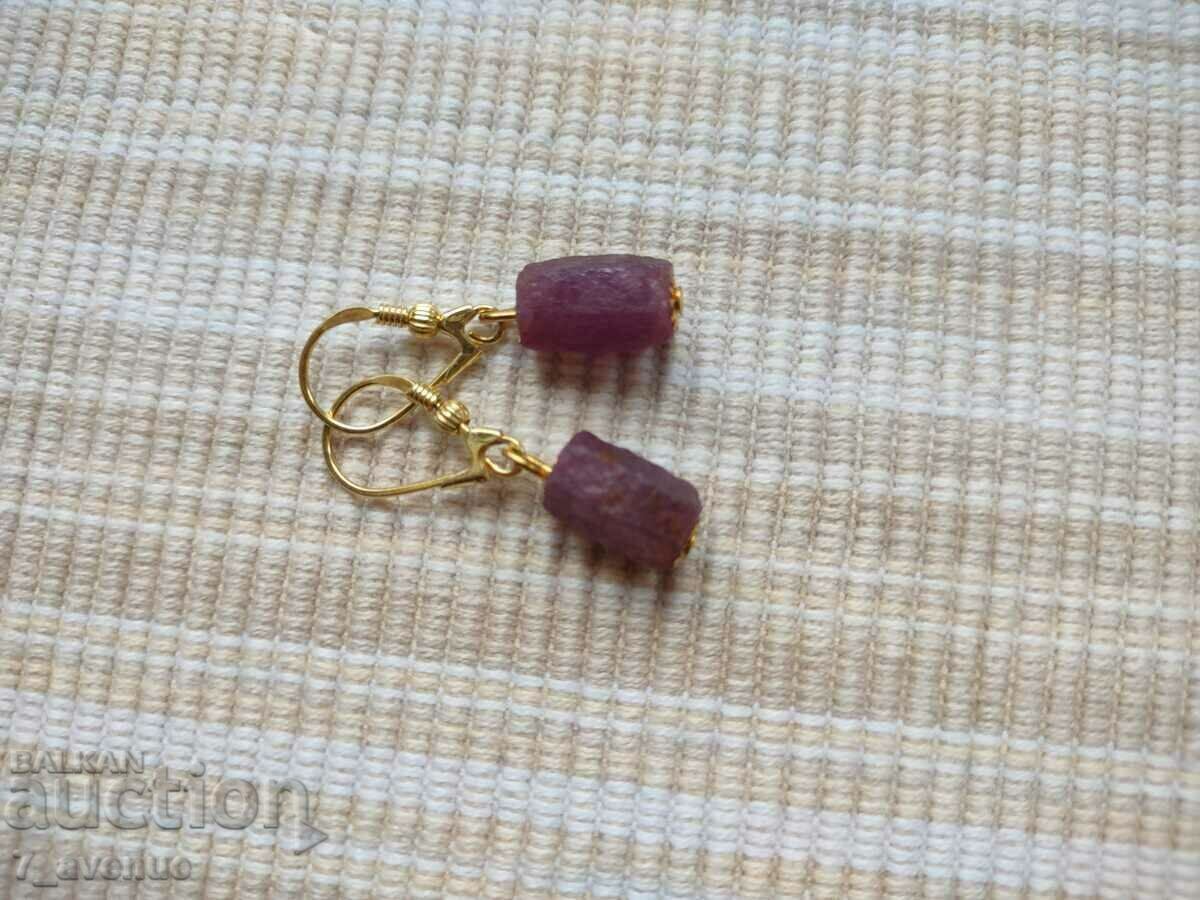 Σκουλαρίκια φυσικό ρουμπίνι και ασήμι με επιχρύσωση, 14.02.2024 με τιμή 299.00 BGN | € 152.88