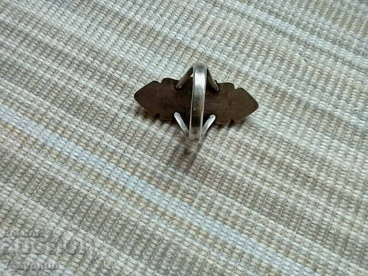 Стар сребърен ПРЪСТЕН с камък, 14.02.2024 с цена 299.00 лв. | € 152.88 Стар сребърен ПРЪСТЕН с камък, 14.02.2024 с цена 299.00 лв. | € 152.88