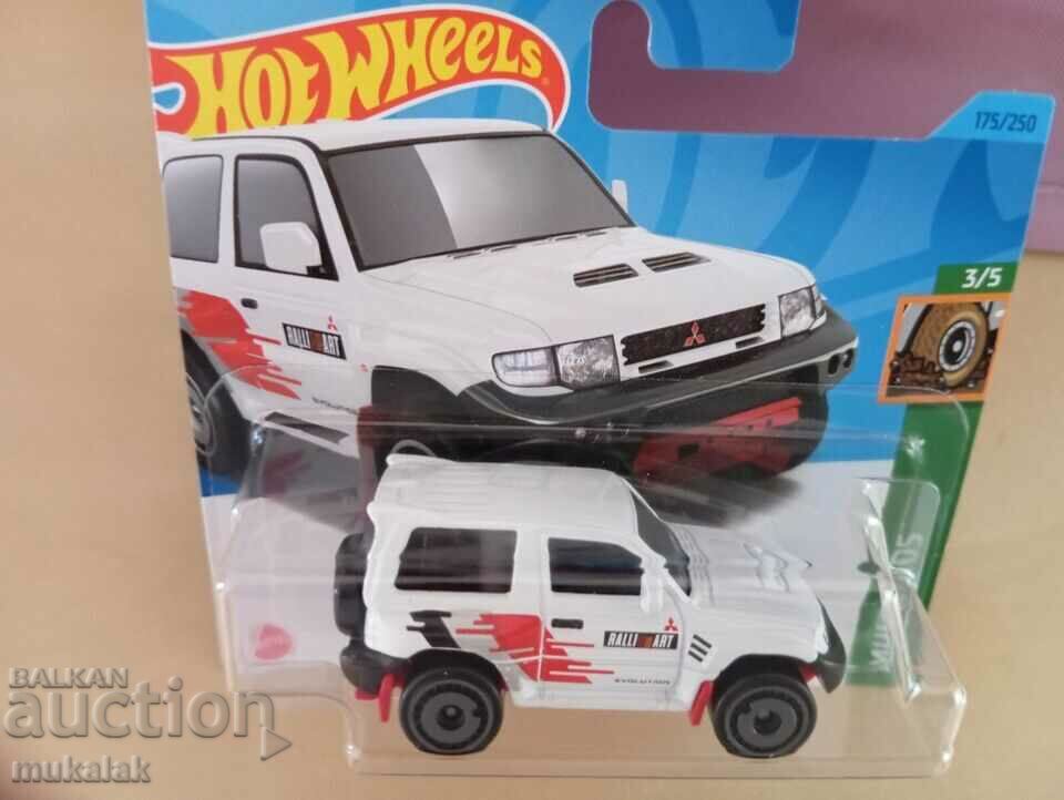 Delivery of HOT WHEELS MITSUBISHI PAJERO EVOLUTION STROLLER MODEL TOY