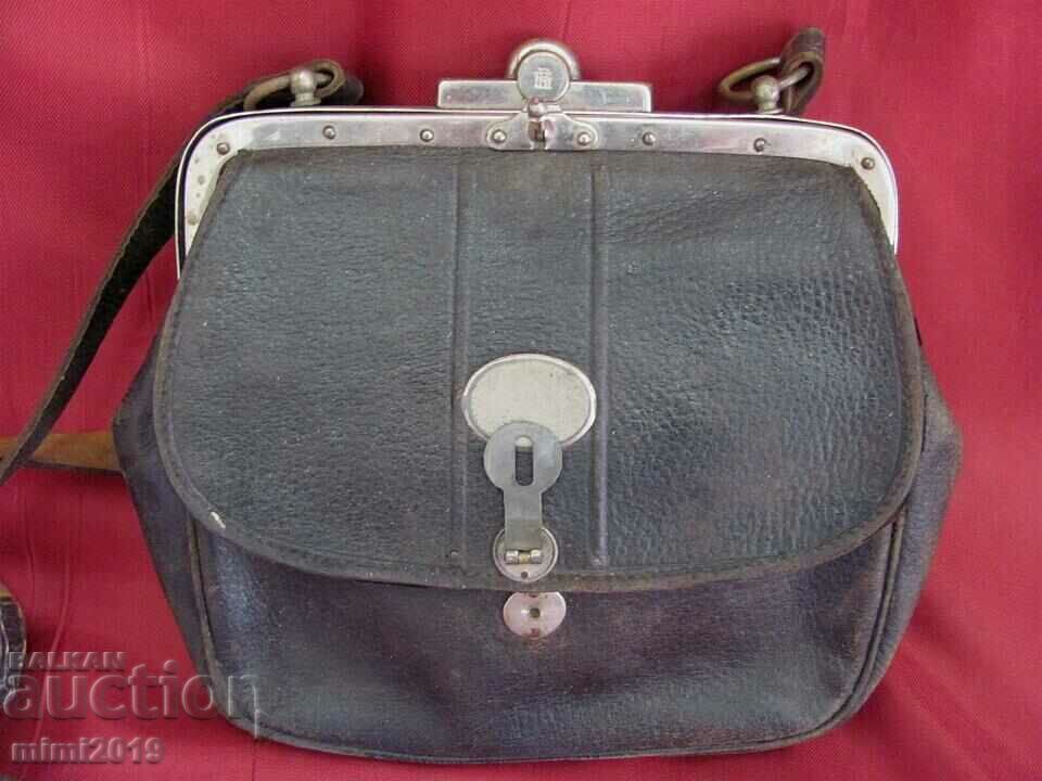 30's Leather Small Monogram Women's Bag with price 50.00 BGN | € 25.56 30's Leather Small Monogram Women's Bag with price 50.00 BGN | € 25.56