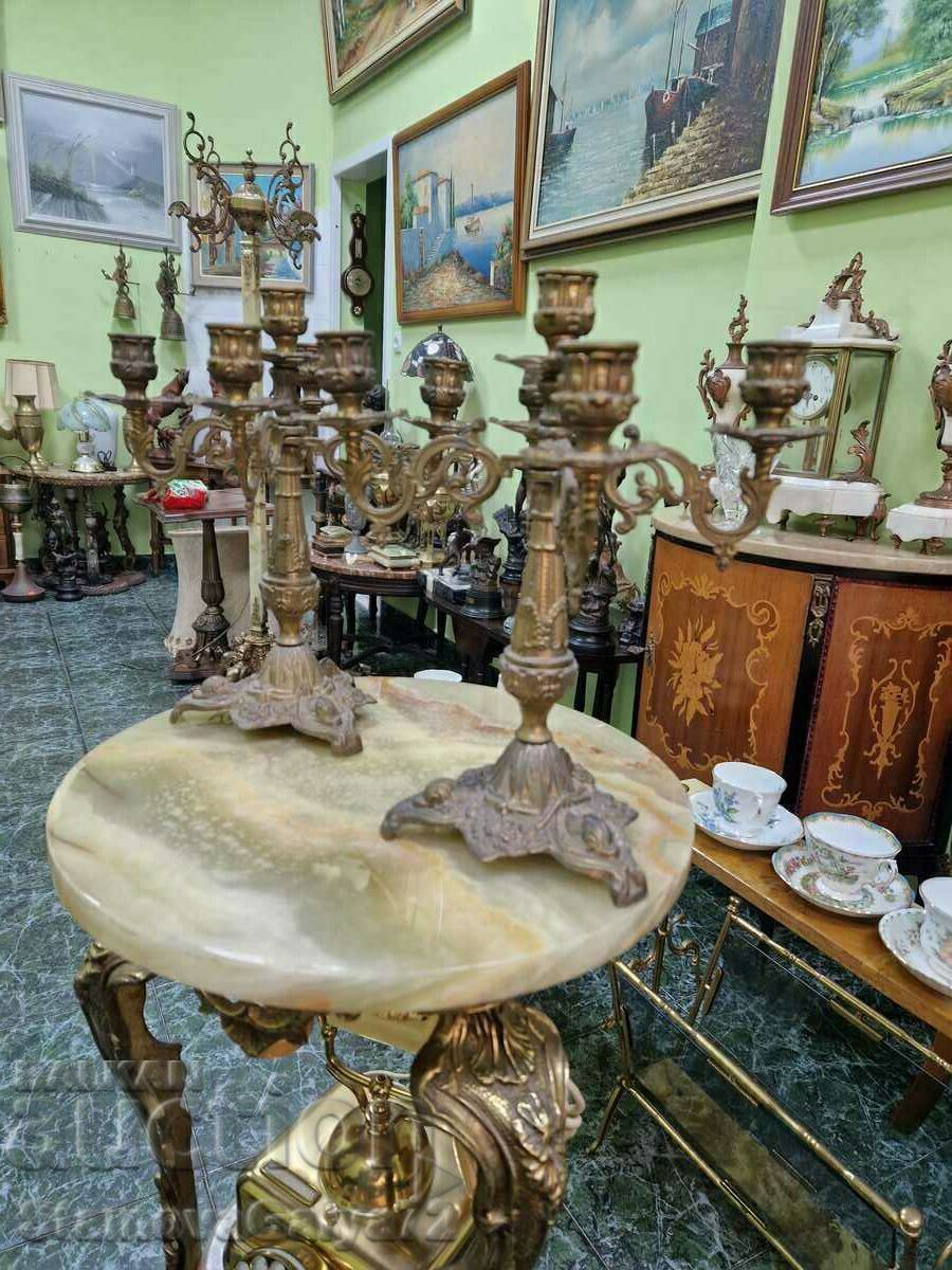 A pair of beautiful antique French bronze candlesticks - 6 A pair of beautiful antique French bronze candlesticks - 6