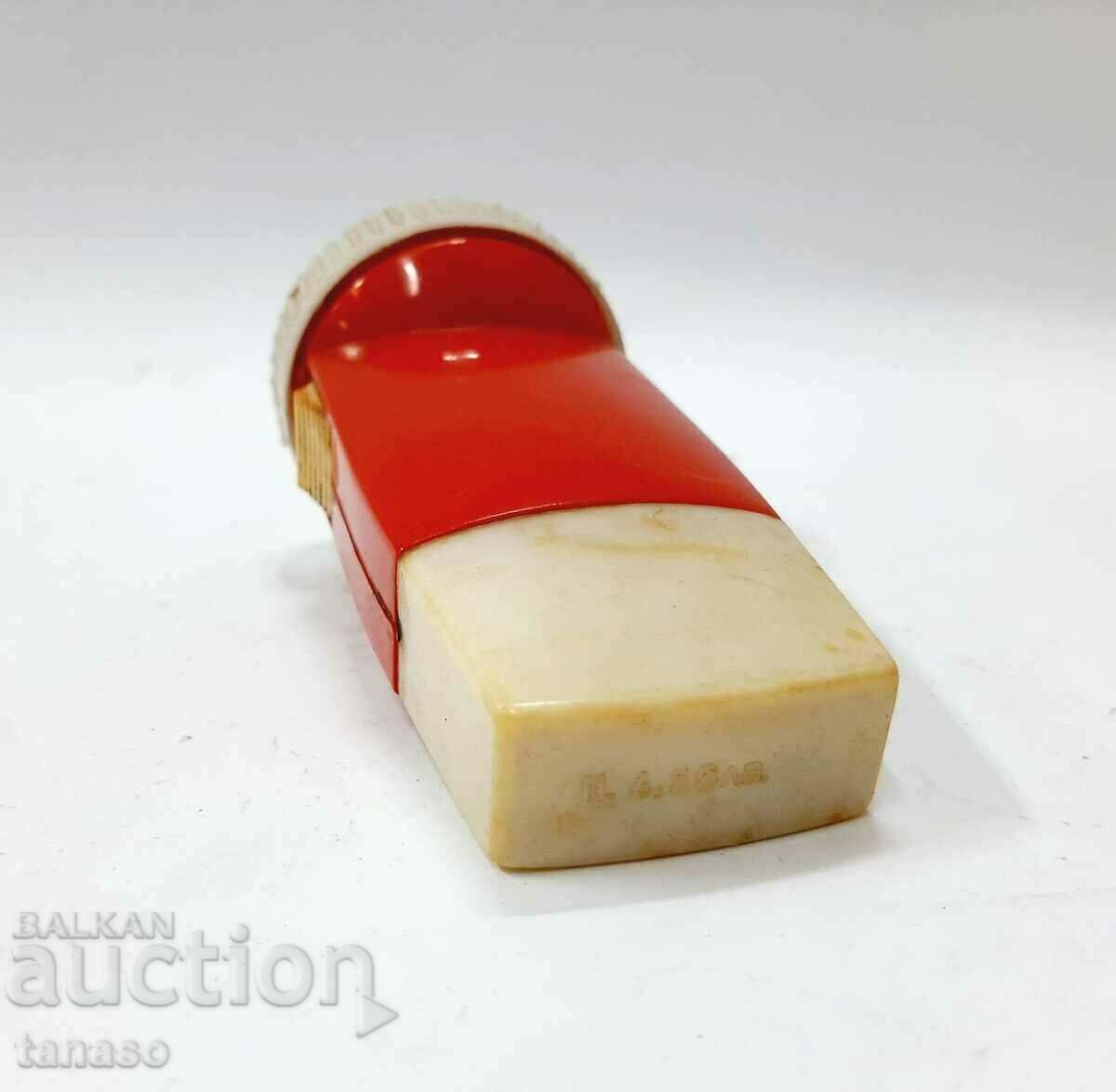 Auction Old rechargeable flashlight(12.3) Auction Old rechargeable flashlight(12.3)