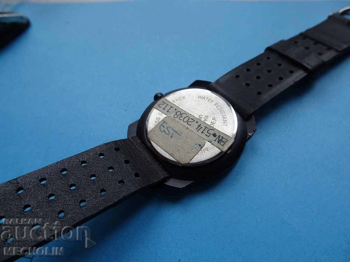 Delivery of BENETON BU BULOVA COLLECTIBLE WATCH 1 Delivery of BENETON BU BULOVA COLLECTIBLE WATCH 1