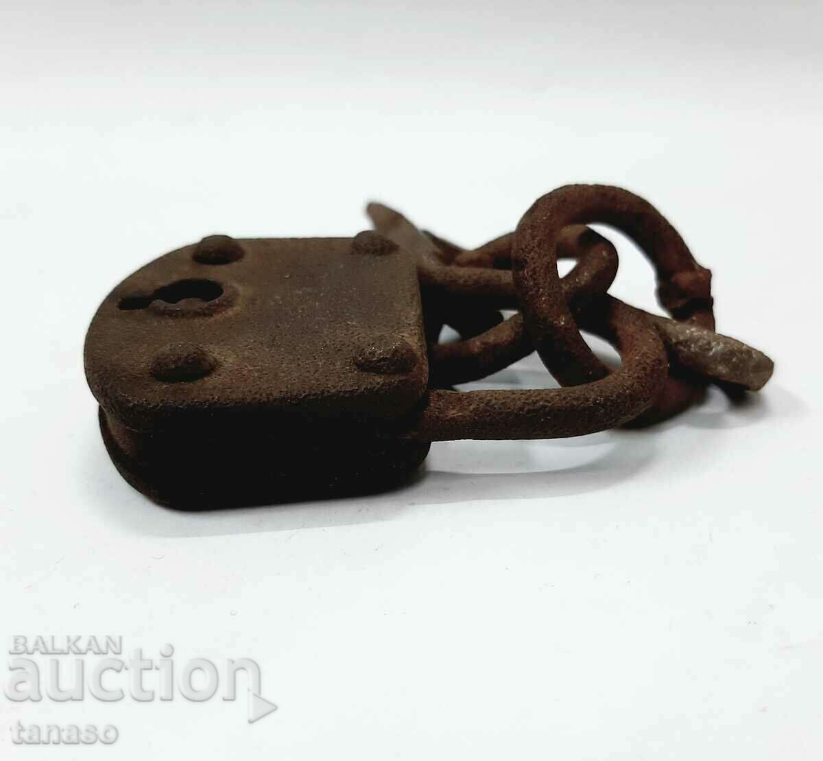 Old padlock with rings and hooks(1.6) - 6 Old padlock with rings and hooks(1.6) - 6
